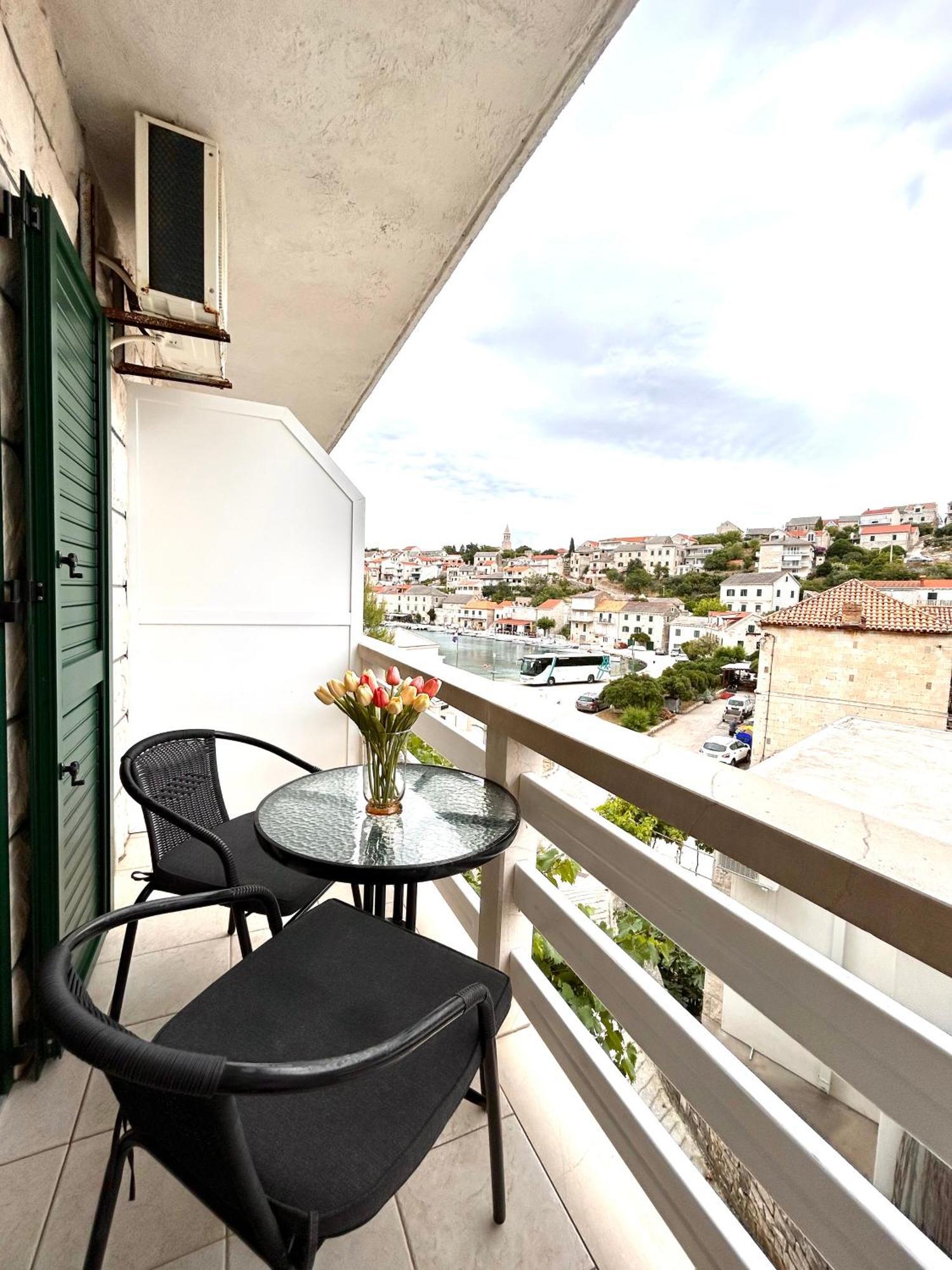 Apartman Zorka Povlja  Luaran gambar