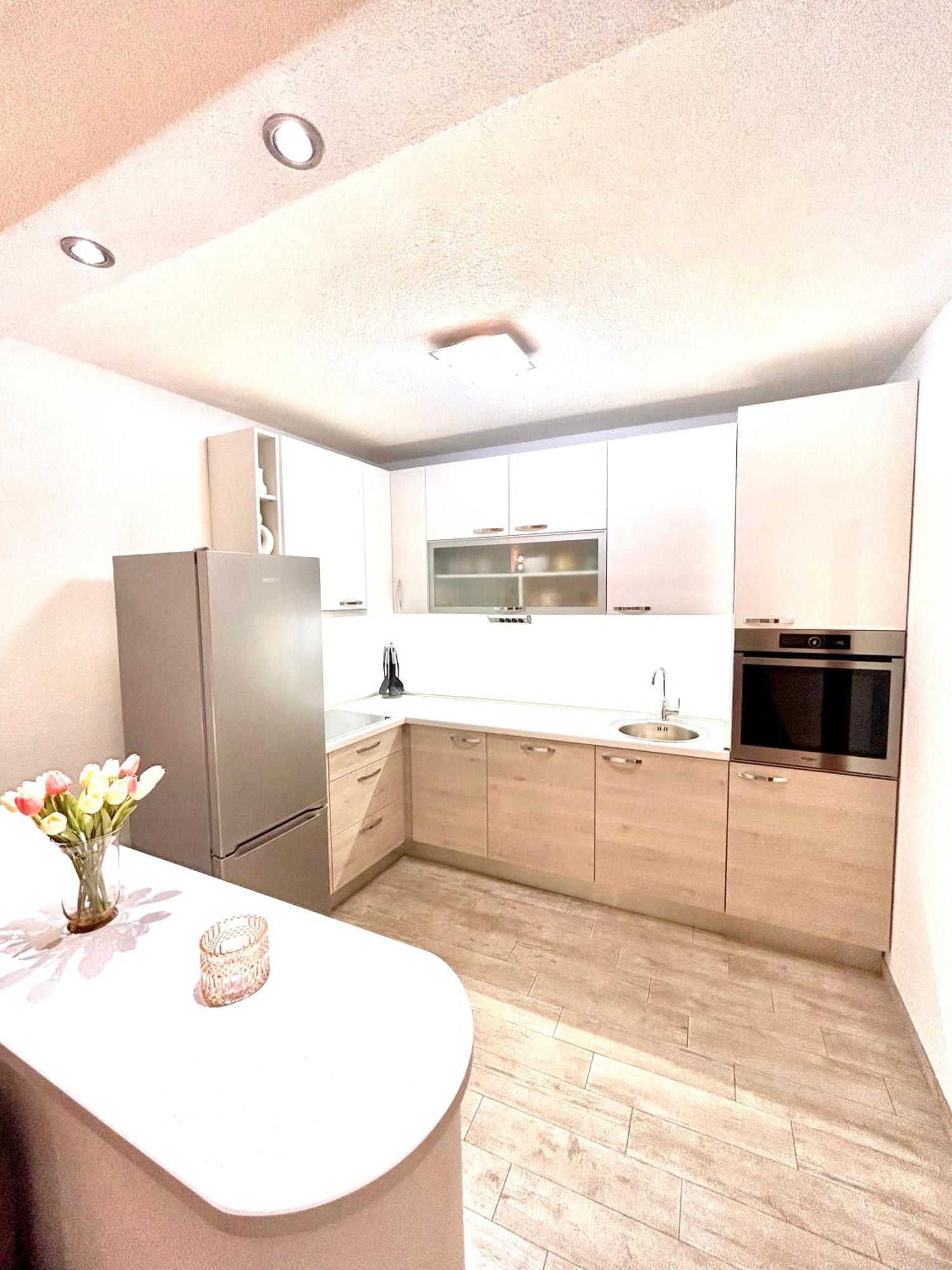 Apartman Zorka Povlja  Luaran gambar